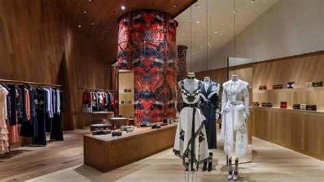 alexander mcqueen bond street|alexander mcqueen west end.